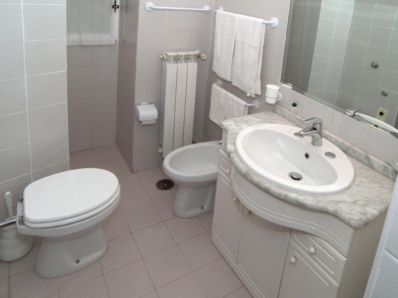 Centre 2*